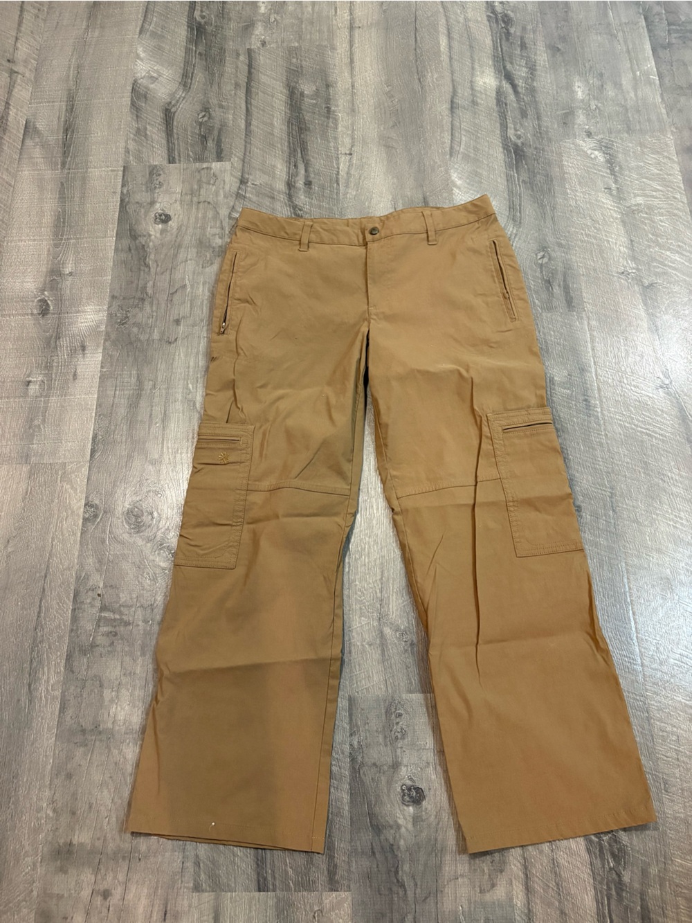 Athleta Caramel-Tan Cargo Pants with Side Pockets
